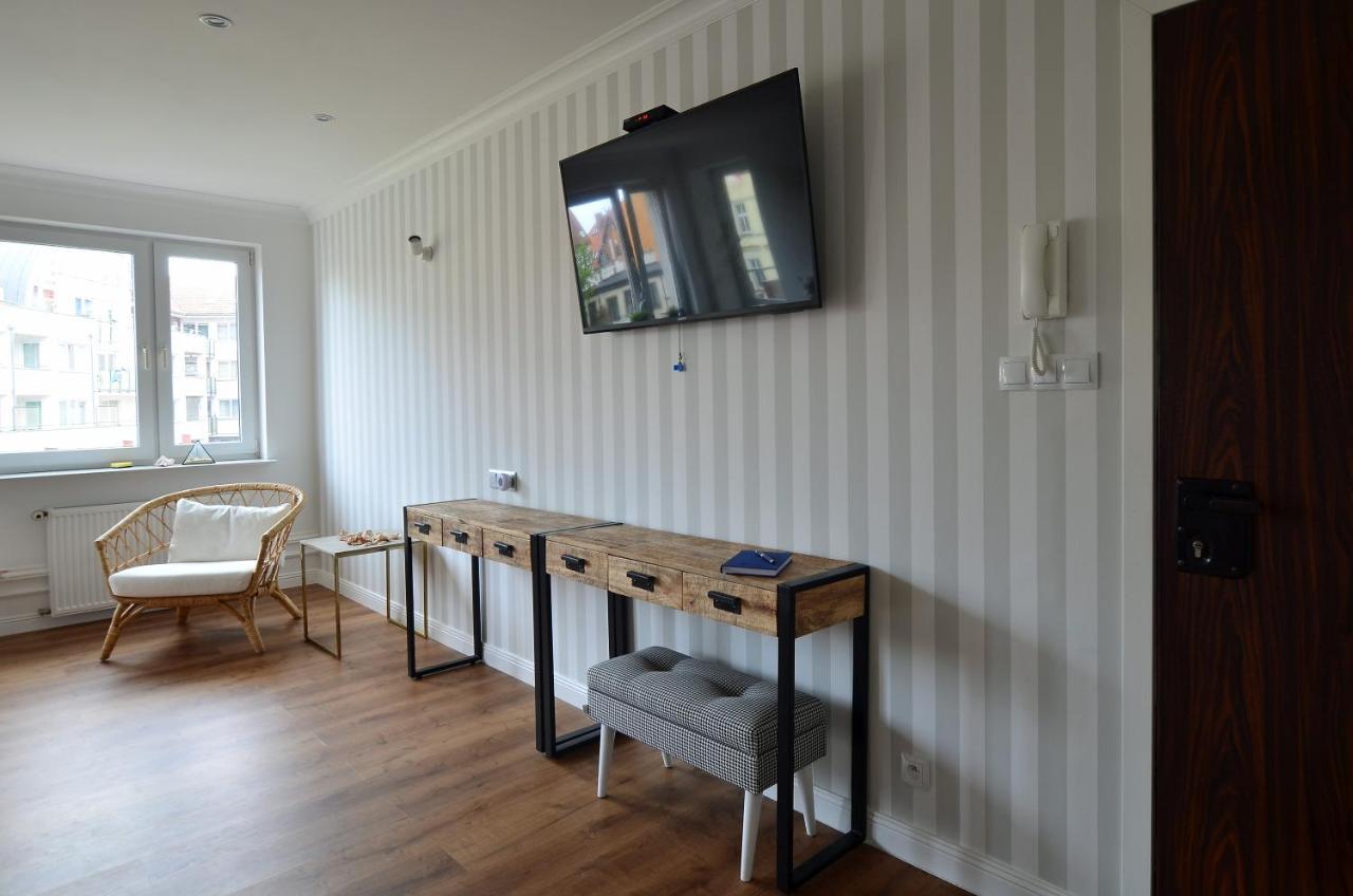 Apartament Biala Sowa - Weisse Eule Apartment Kołobrzeg Exterior foto